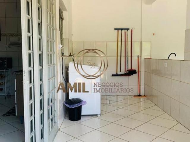 Imóvel de alto padrão na Vila Paiva: 4 quartos, 1 suíte, 2 salas, 2 banheiros, 2 vagas, 180m² São