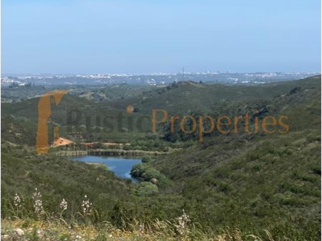 Imóvel de investimento para turismo rural perto de Portimão com vistas fabulosas! RP1710P