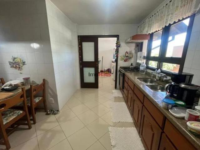 Imóvel em Igrejinha com sala de estar, sala de jantar e cozinha Venda