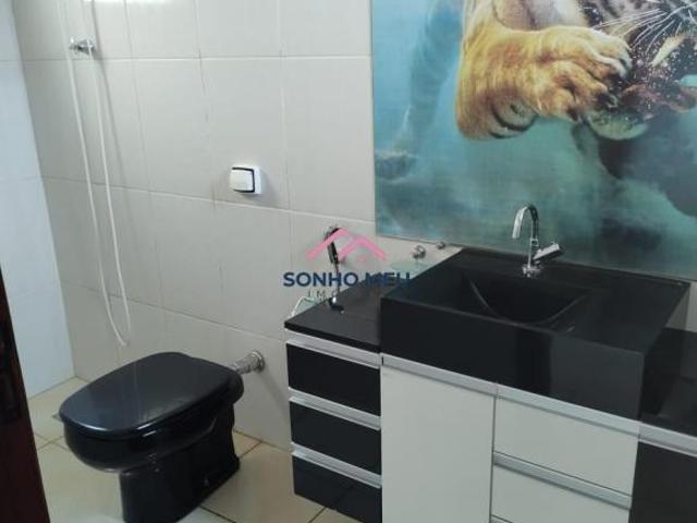 Imóvel em ótima localização, sala tv, sala de jantar, cozinha, 2 dormitórios, sendo uma suíte, 1 ban