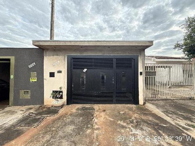 Imóvel em local estratégico — Casa no Residencial Santo Antonio, Auriflama SP, Nº 3827, 2 quartos