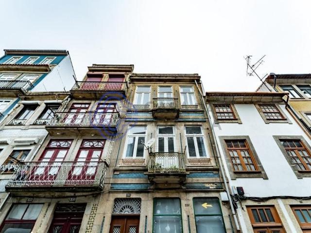 Imóvel no centro do Porto com viabilidade para hostel ou alo. 214m² Cedofeita, Santo Ildefonso, Sé, Miragaia, São Nicolau e Vitória