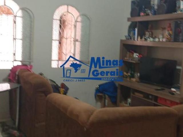 IMOVEL NO JARDIM PARARANGUABA, VENDE SE SOBRADO!