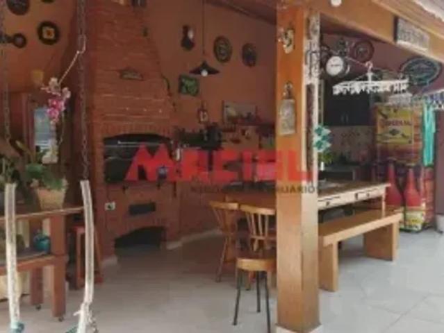 Casa no Começo do Bosque dos Eucaliptos com terreno 559m2 venha conferir!