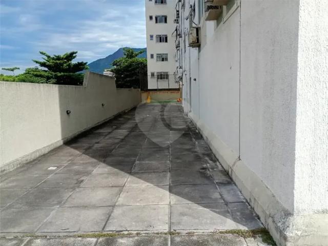 Imóvel para venda possui 57 metros quadrados com 2 quartos em Grajaú Rio de Janeiro RJ
