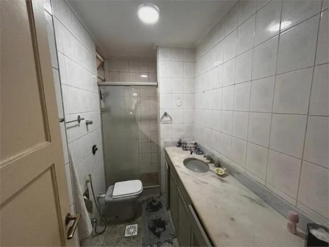 Imóvel para venda possui 59 metros quadrados com 3 quartos em Tijuca Rio de Janeiro RJ