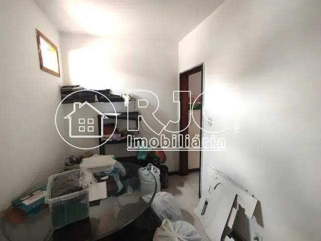 Imóvel para venda possui 63 metros quadrados com 2 quartos em Tijuca Rio de Janeiro RJ