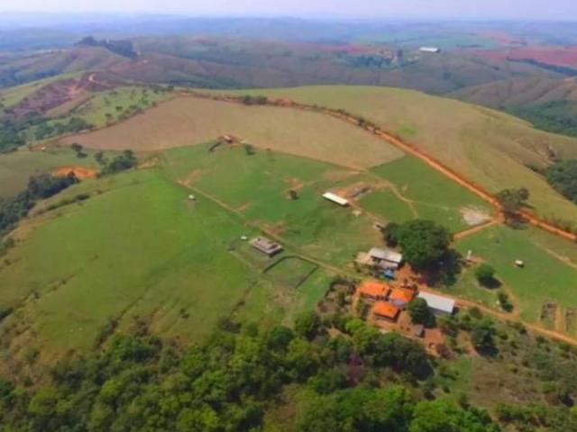 Fazeda para venda possui 657 hectares dupla aptidão Patos de Minas MG