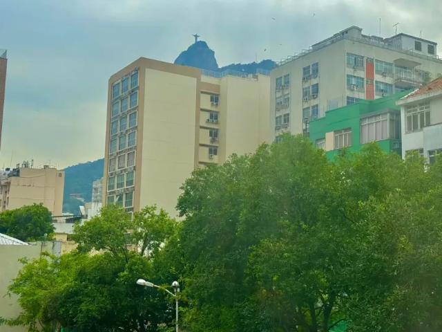 Imóvel para venda possui 70 metros quadrados com 2 quartos em Botafogo Rio de Janeiro RJ