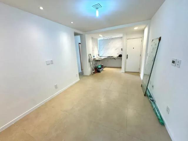 Imóvel para venda possui 70 metros quadrados com 2 quartos em Botafogo Rio de Janeiro RJ