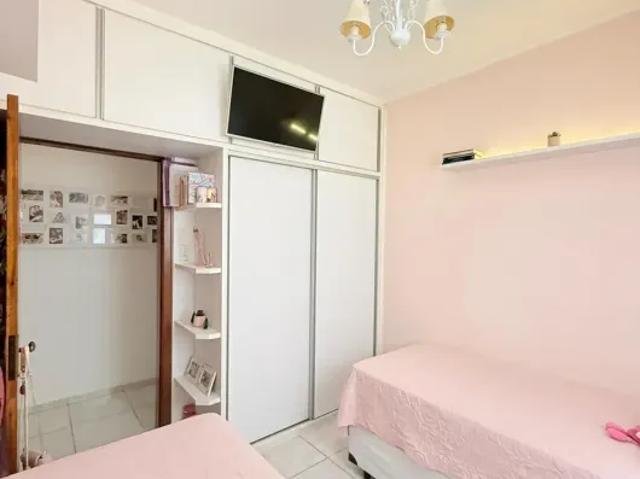 Imóvel para venda possui 74 metros quadrados com 2 quartos