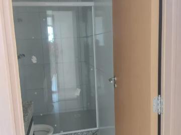Imóvel para aluguel possui 55 metros quadrados com 2 quartos