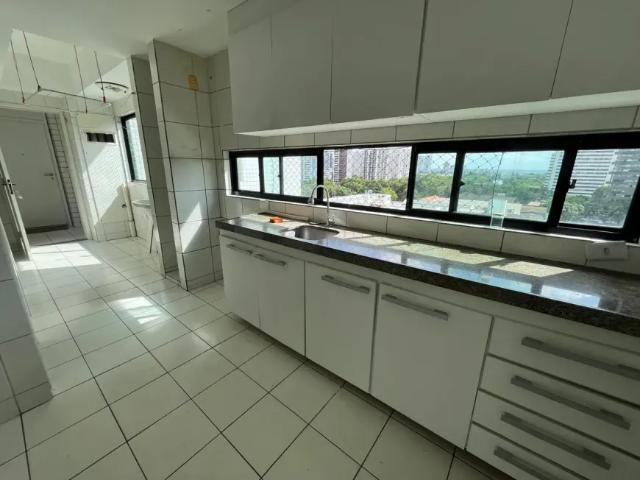 Imóvel para aluguel possui 110 metros quadrados com 3 quartos em Parnamirim Recife PE