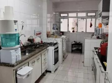 Imóvel para aluguel tem 87 metros quadrados com 3 quartos