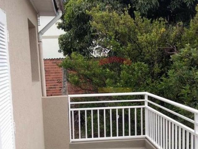 IMÓVEL PARA RENDA TERRENO COM 8 CASAS PARA LOCAÇÃO. POSSUI 3 VAGAS DE GARAGEM
