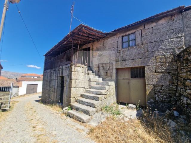 Imóvel para recuperar em Vila Meã, Vila Real
