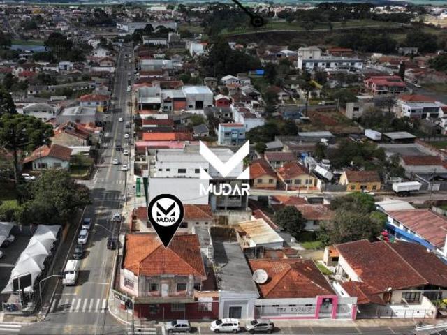 Imóvel residencial e comercial no centro de Castro
