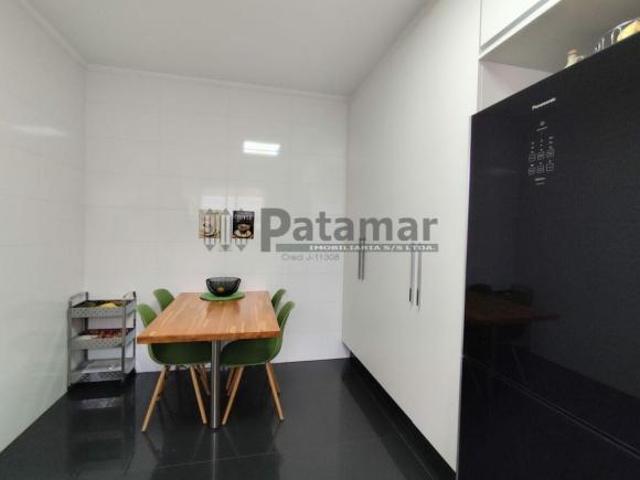 Imóvel totalmente reformado com 4 suites no Jd.Leonor