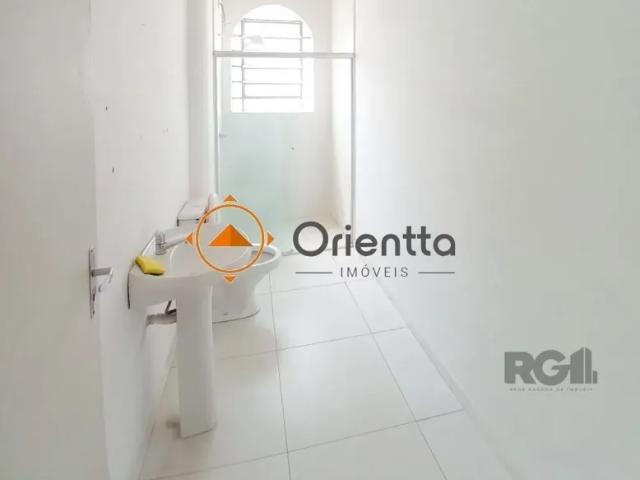 Imobiliária Orientta Imóveis Aluga Excelente CASA na Rua Marquês do Pombal