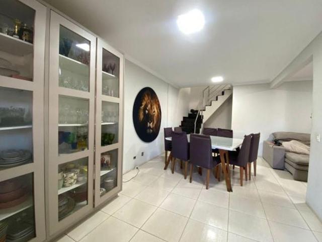 IMOBILIÁRIA NOBLE PRIME VENDE EXCELENTE SOBRADO NA QRC 3 – RESIDENCIAL SANTOS DUMONT