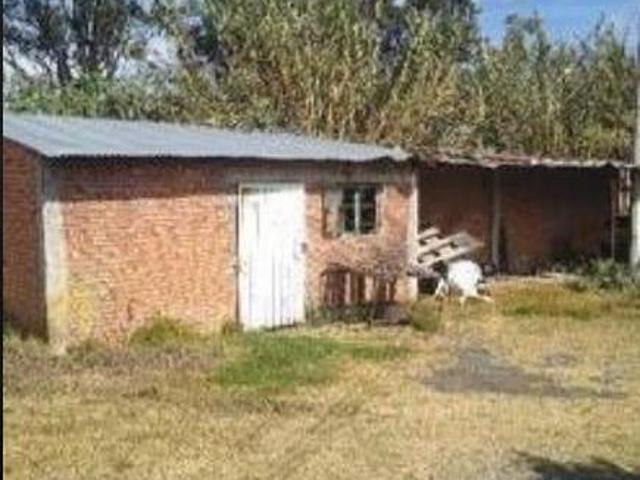 ¡Imagina el futuro de tu negocio en el corazón de Chipilo, Puebla! Este terreno es la oportunidad pe