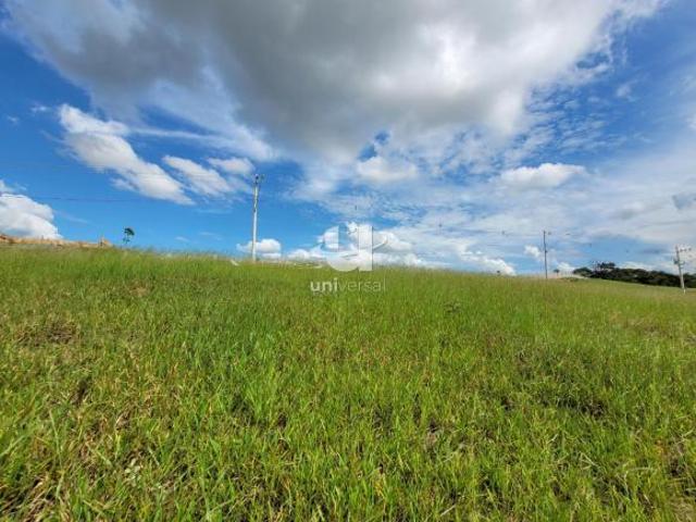 Imagine construir a casa dos seus sonhos cercado por natureza e lazer!