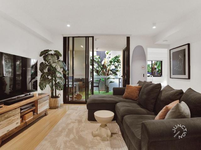 Imagine waking up in the heart of West End, making your morning coffee and deciding how the day will unfold