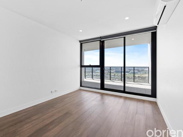 Imagine your morning coffee overlooking Flemington Racecourse can you picture it?