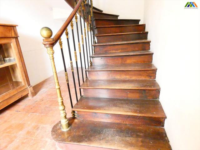 Imaginez vous dans cette magnifique maison ancienne de 280 m. 280m² L'Isle en Dodon