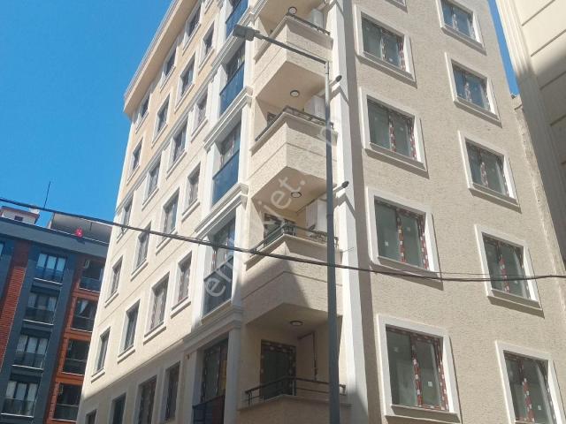 Şimal Emlaktan Sıfır Binada Kiralık Daire