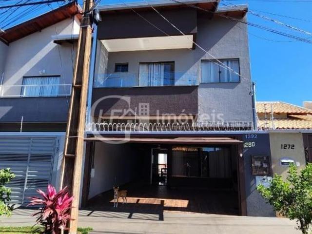Impecável casa à venda em Campo Grande MS, Jardim Tijuca: 3 quartos, 2 suítes, 1 sala, 2 vagas, 152m