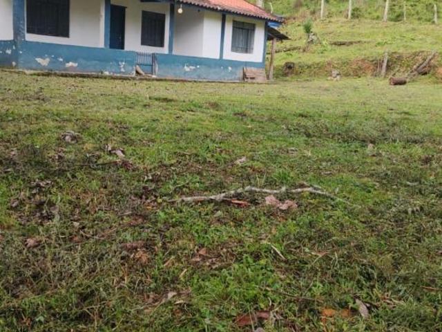 Impecável Sitio à Venda em Bocaina de Minas MG, Bairro Bocaina de Minas: 3 Quartos, 1 Suíte, 1 Sala