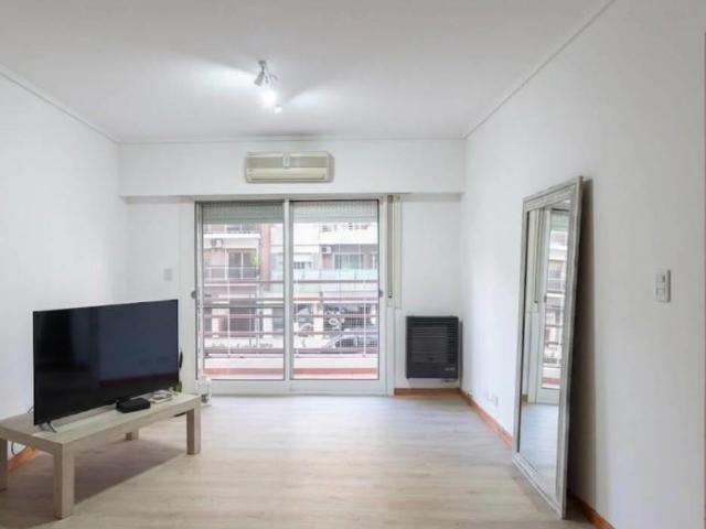 Impecable 3 ambientes en alquiler con cochera en el centro de Villa Ballester