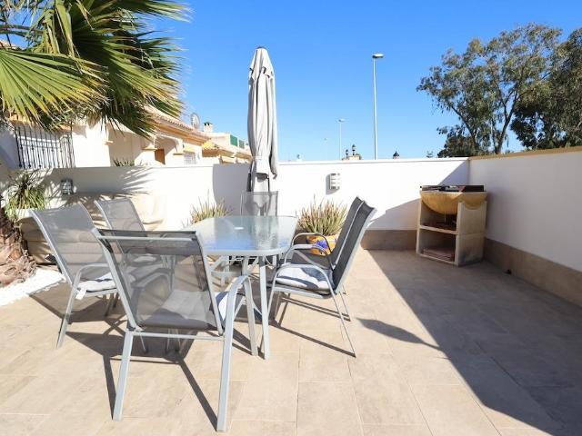 Impecable Adosado en Cabo Roig, Vacacional €1300/mes