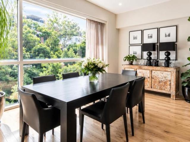 IMPECABLE DEPARTAMENTO EN PUNTO REFORMA CON PRECIOSA VISTA VERDE