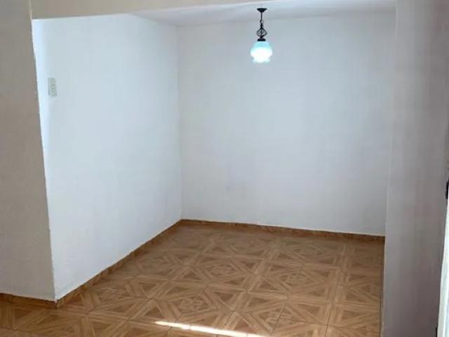 Impecable, pasos av. pajaritos y estación metro