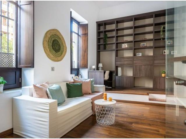 Impecable piso reformado en la zona de Luis Montoto Santa Justa, Sevilla por €399.000