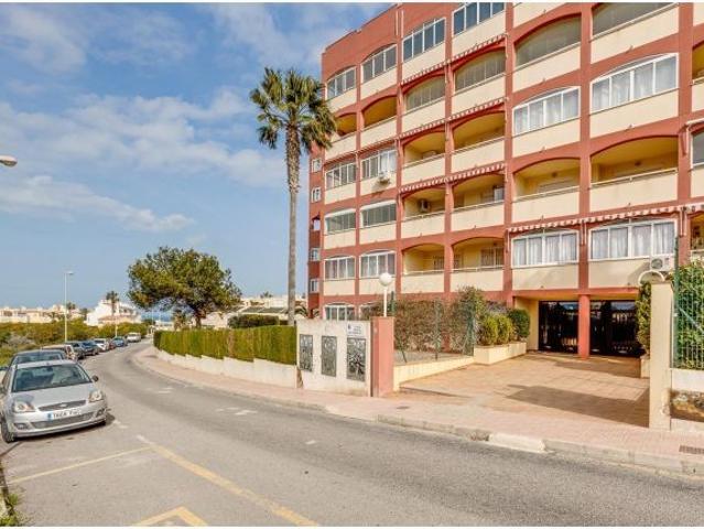 IMPECABLE VIVIENDA DE 2 HABITACIONES CON VISTAS DESPEJADAS + PISCINA EN TORREBLANCA