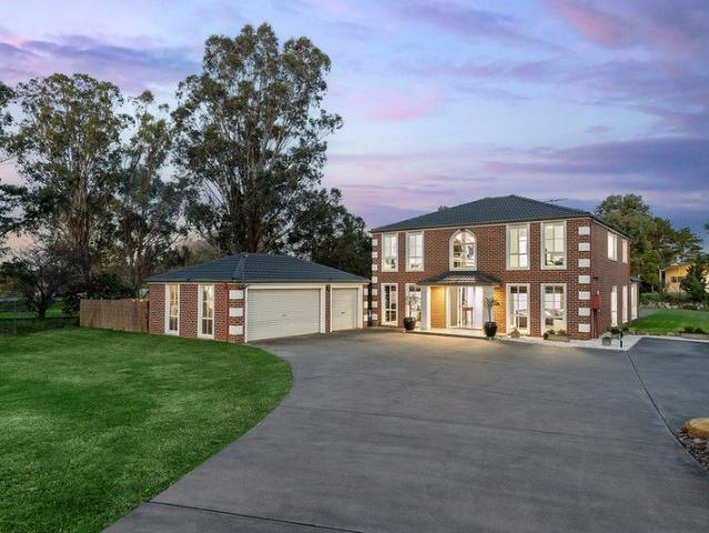 Impeccably crafted for unbridled tranquility on 2.5 acres