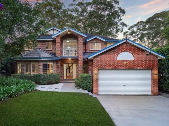 Impeccably presented family home delivers wonderful privacy amid leafy surrounds