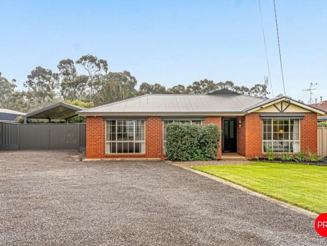 Impeccably Presented & Maintained Family Home
