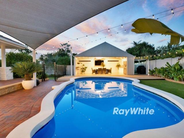 Impeccably Renovated Family Luxury with Pool and Retreat