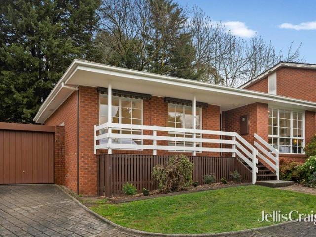 Impeccably renovated single level haven with expansive alfresco deck