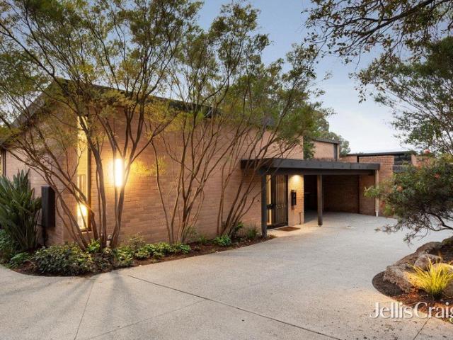 Impeccable mid century design by Graeme Gunn