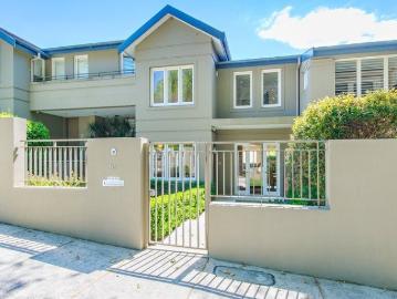 Impeccable Designer Torrens Title Residence Luxury Living in the Heart of Double Bay