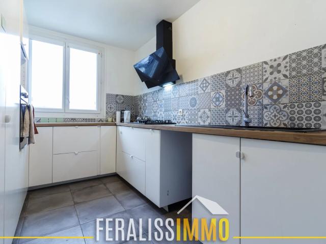 Impeccable F4 dans un quartier familial !