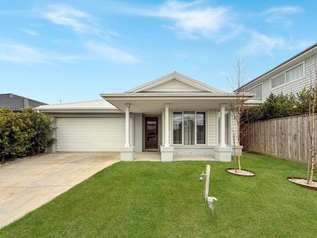 Impeccable Home in Desirable Leopold Estate