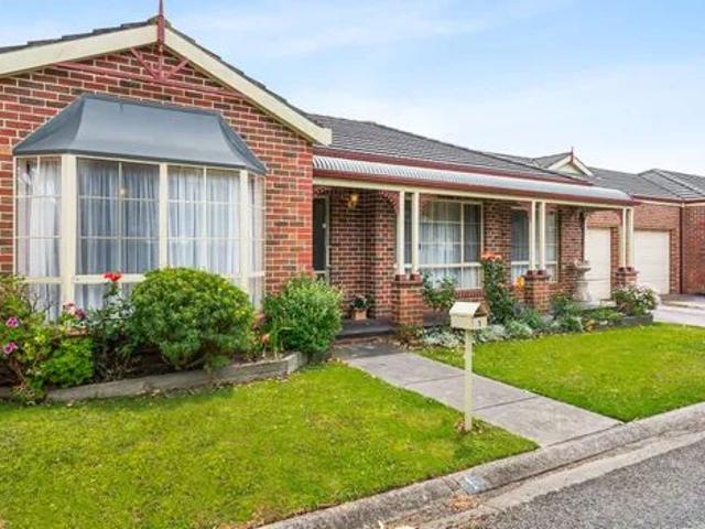 Impeccable Home in Private Setting