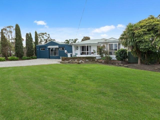 Impeccable Lifestyle Appeal over Almost 2 Acres