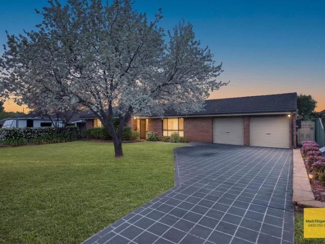 Impeccable Single Level Family Home + Studio in Camden South